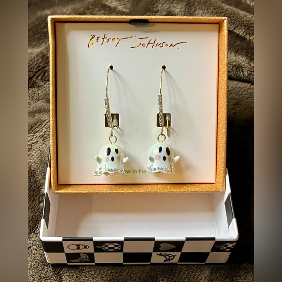 BETSEY JOHNSON HALLOWEEN GHOST EARRINGS - Picture 7 of 7